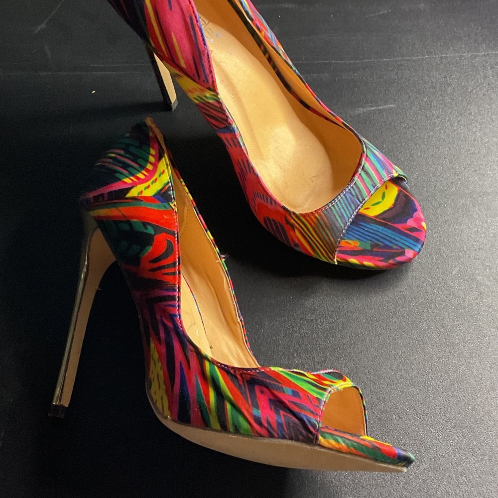 Shoe Dazzle Neon Multicolor Peep-Toe Heels #S313F - Picture 5 of 8